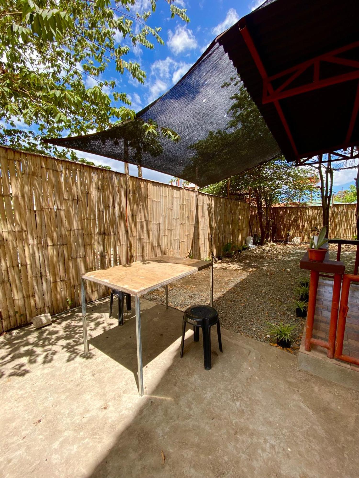 Moalboal Panagsama Beach Topbudz Hostel Exterior foto